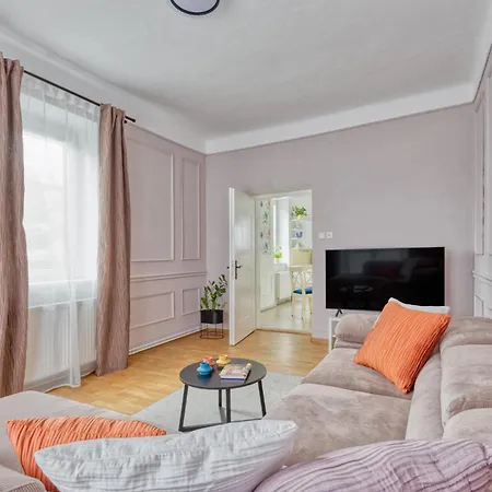 Rasl Residens, Apartman S Terasou Jihlava Exterior photo