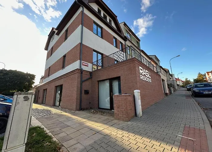 Rasl Residens, Apartman S Terasou